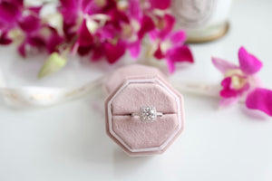 reine square halo ring レーヌ 〈moissanite〉